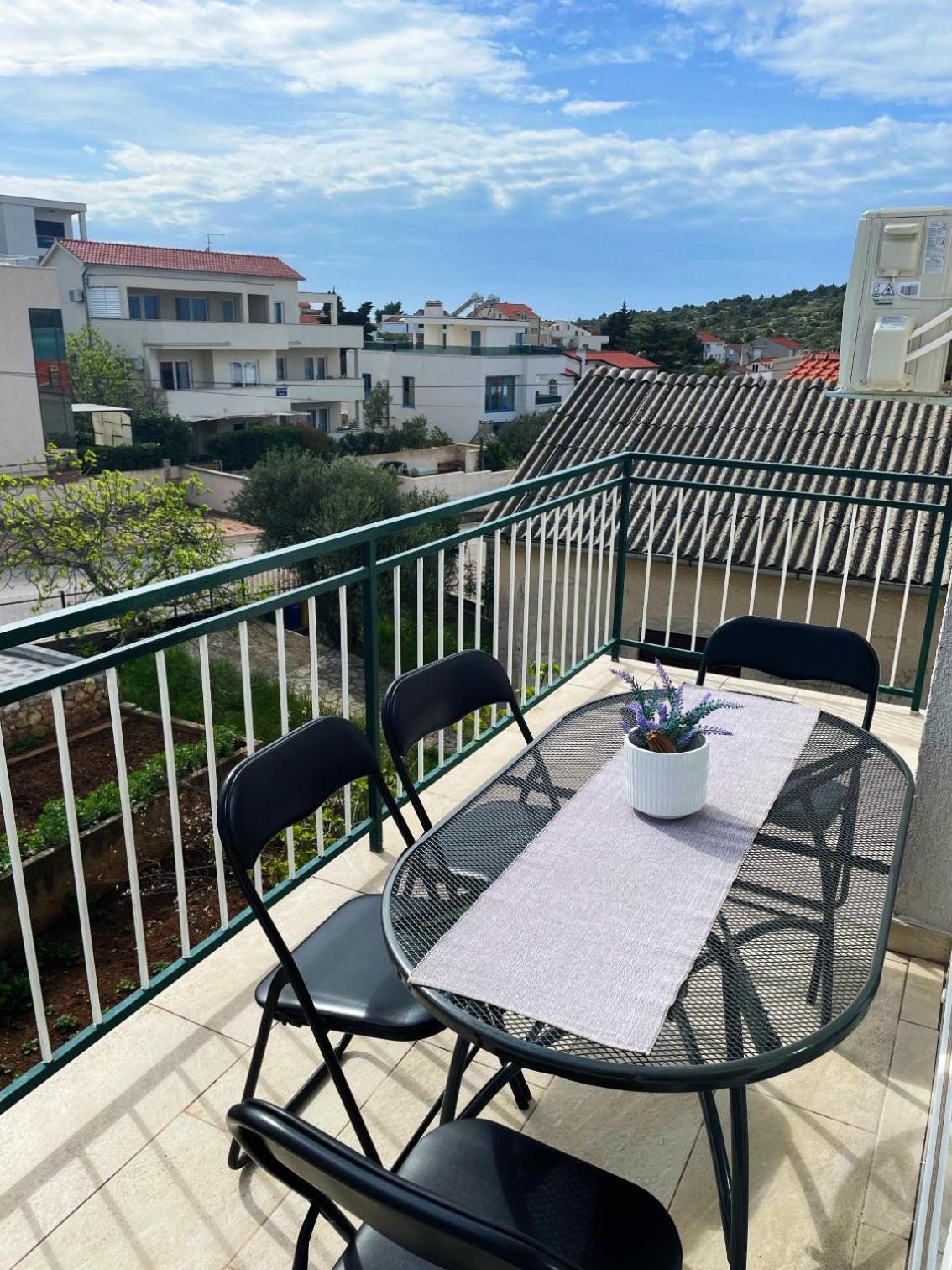 Apartments Kostelic Murter Quarto foto