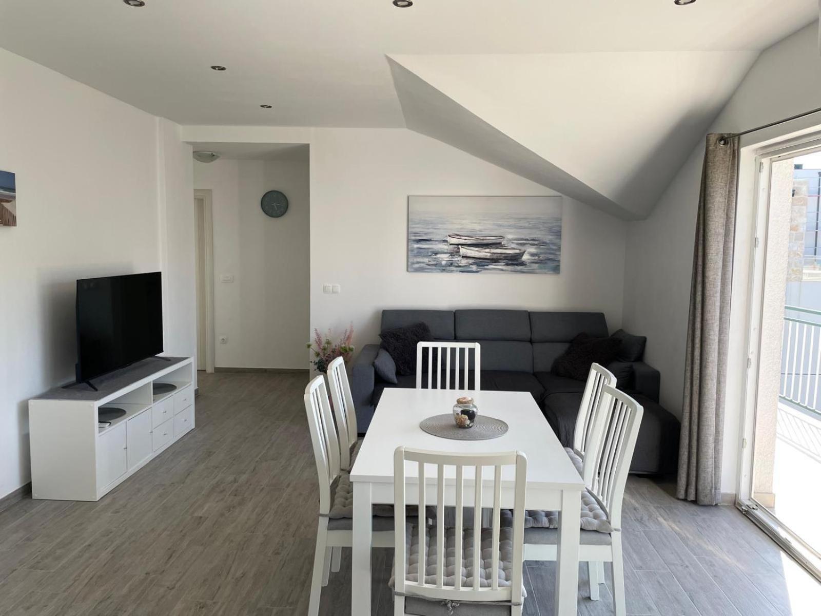 Apartments Kostelic Murter Quarto foto