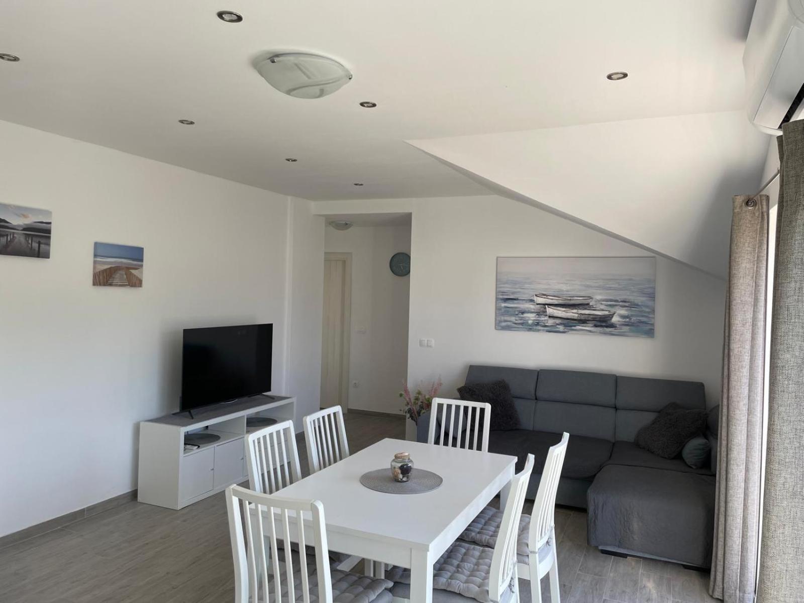 Apartments Kostelic Murter Quarto foto
